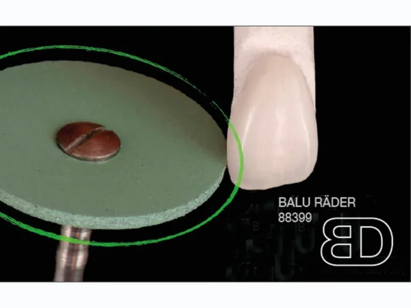 Balu Rad, medium
